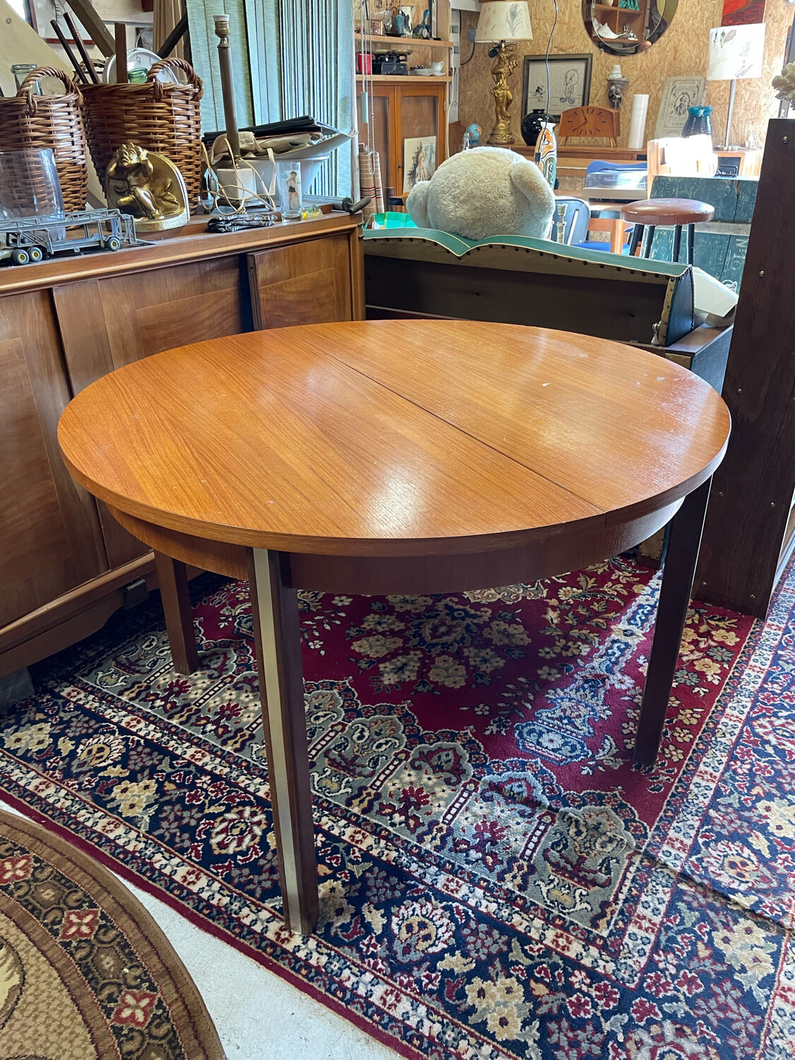 Round table extension butterfly vintage year 70