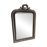 Mirror with moldings