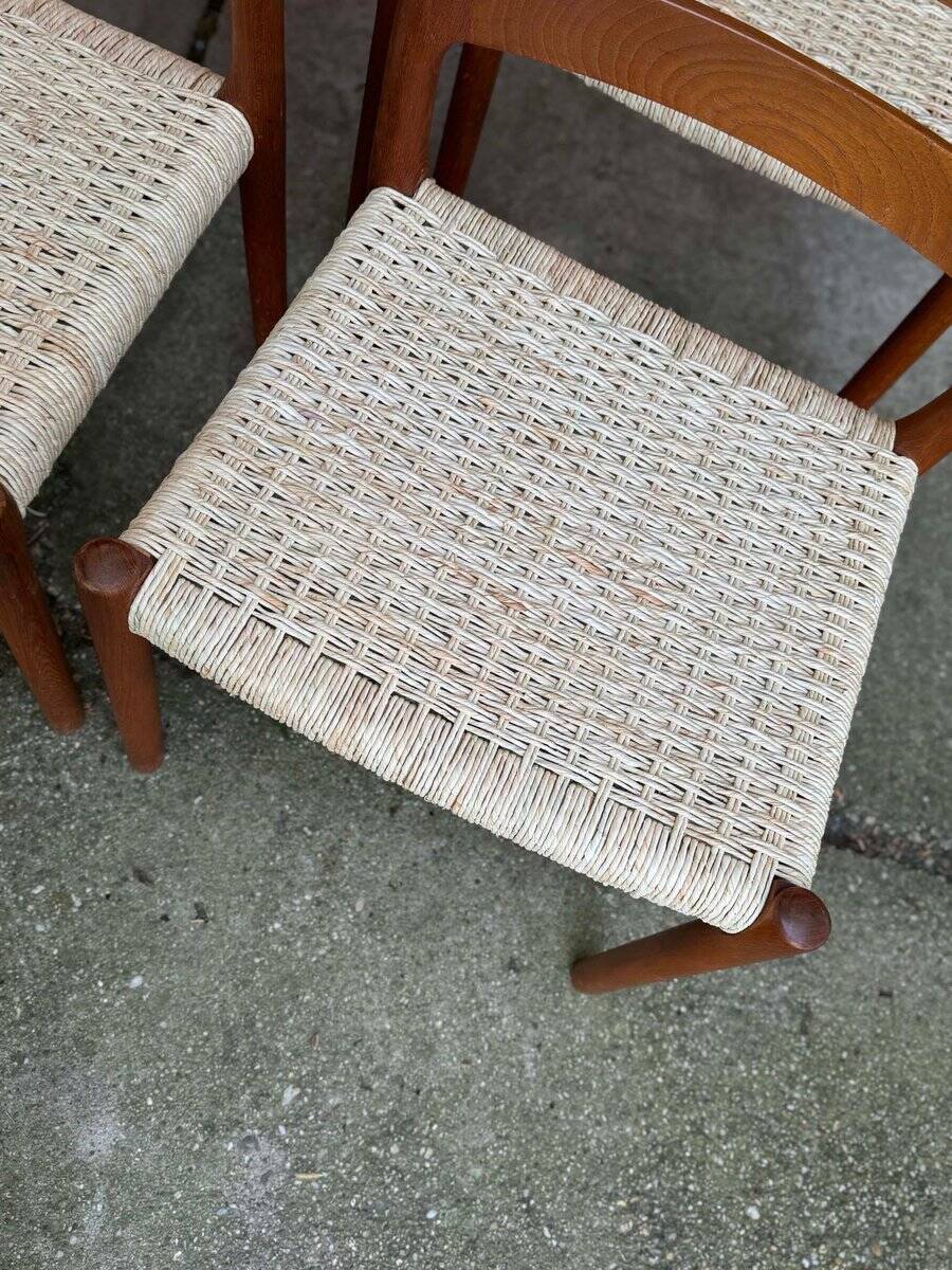 Mid-century Danish chairs model 84 by Niels O. Møller for J.L. Møllers, 1960s, set of 6