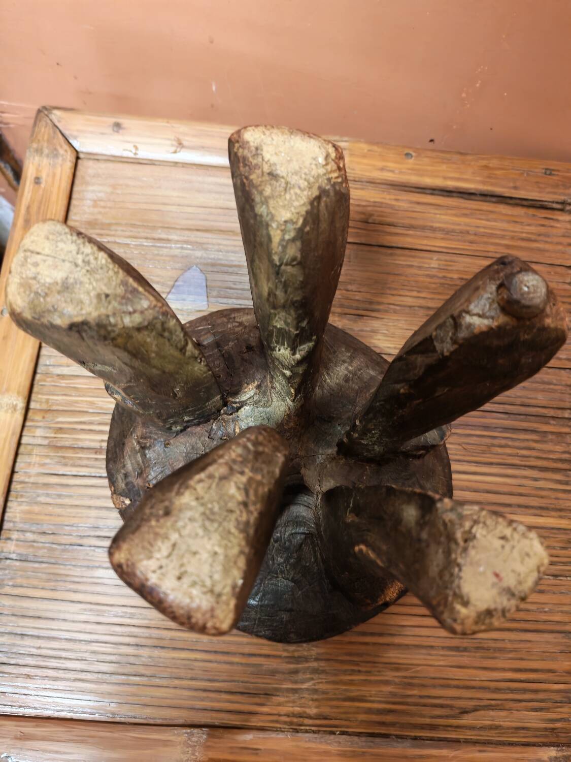 Old kwanga stool