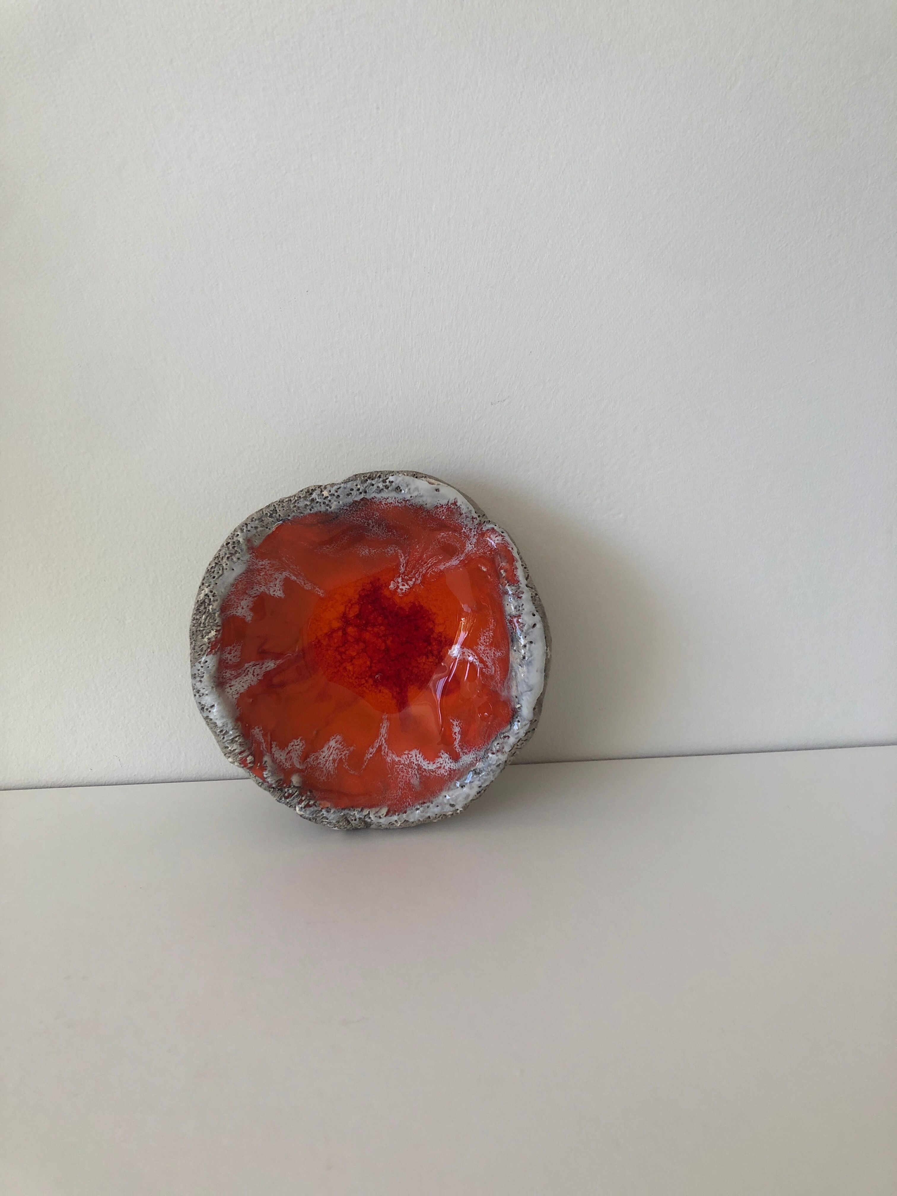 Empty pocket stone and enamel