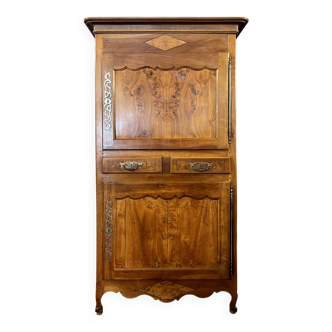 Cabinet "man standing" louis xv period in magnifying glass and walnut around 1750 bresse region