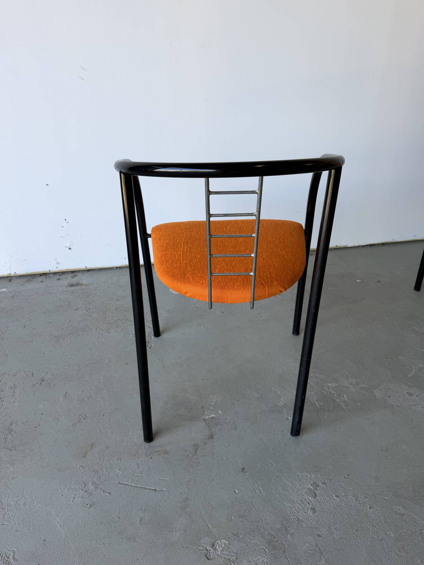 Set of 4 Italian design chairs in vintage black metal and chrome.