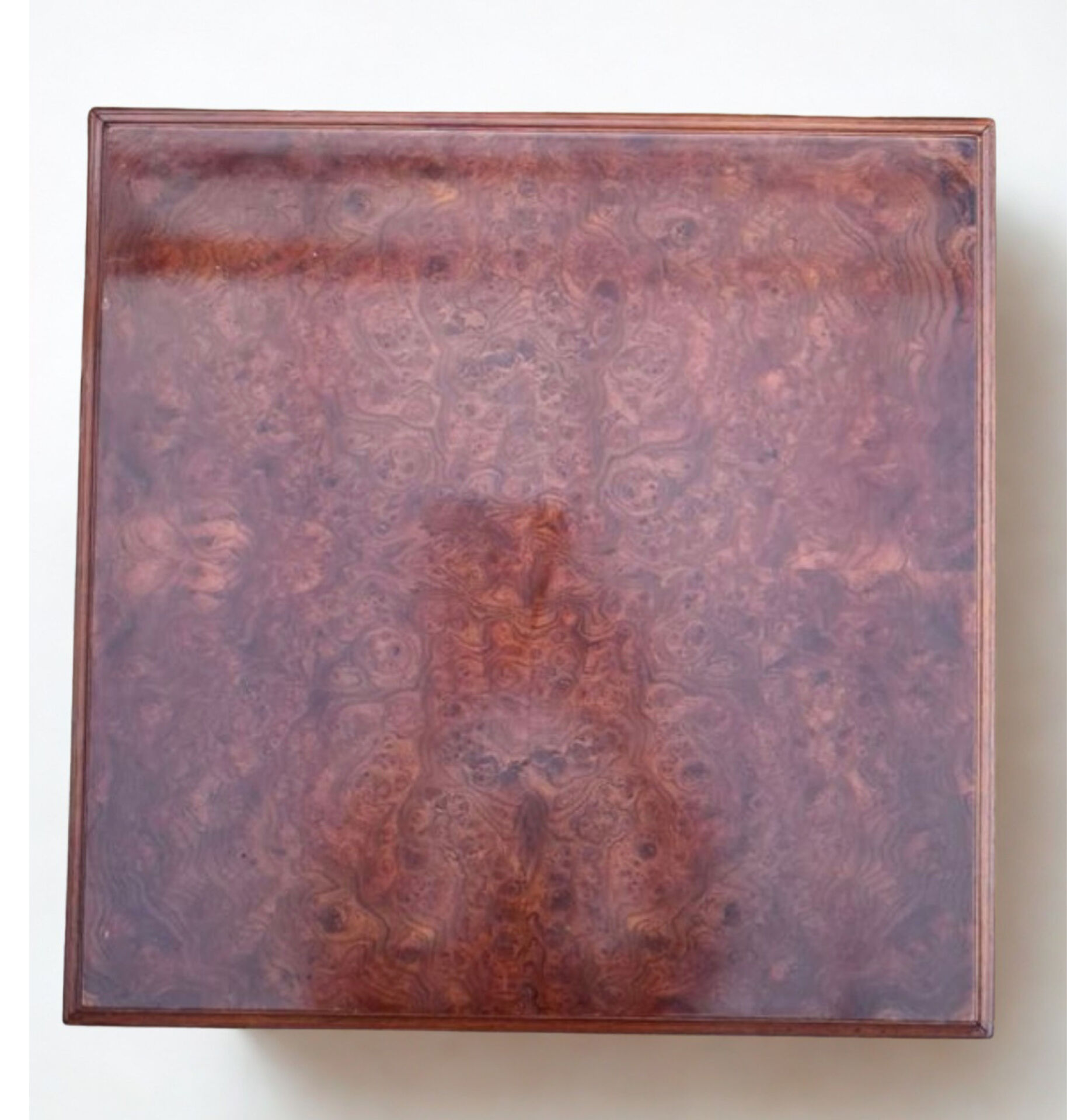 Side table in mahogany burl – Neoclassical style, 1970s