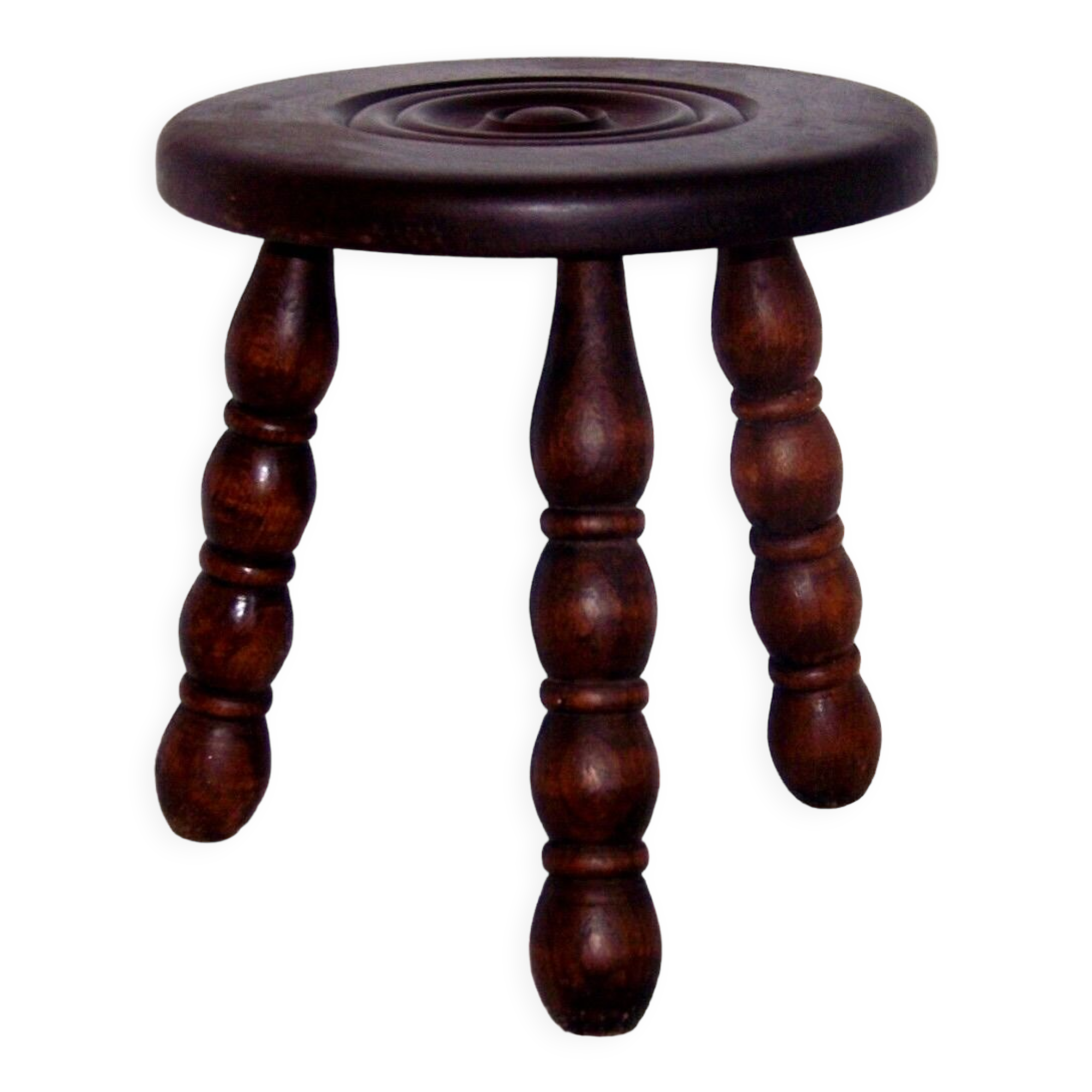 Tabouret de traite en bois vintage français fait à la main 3 pieds — free download