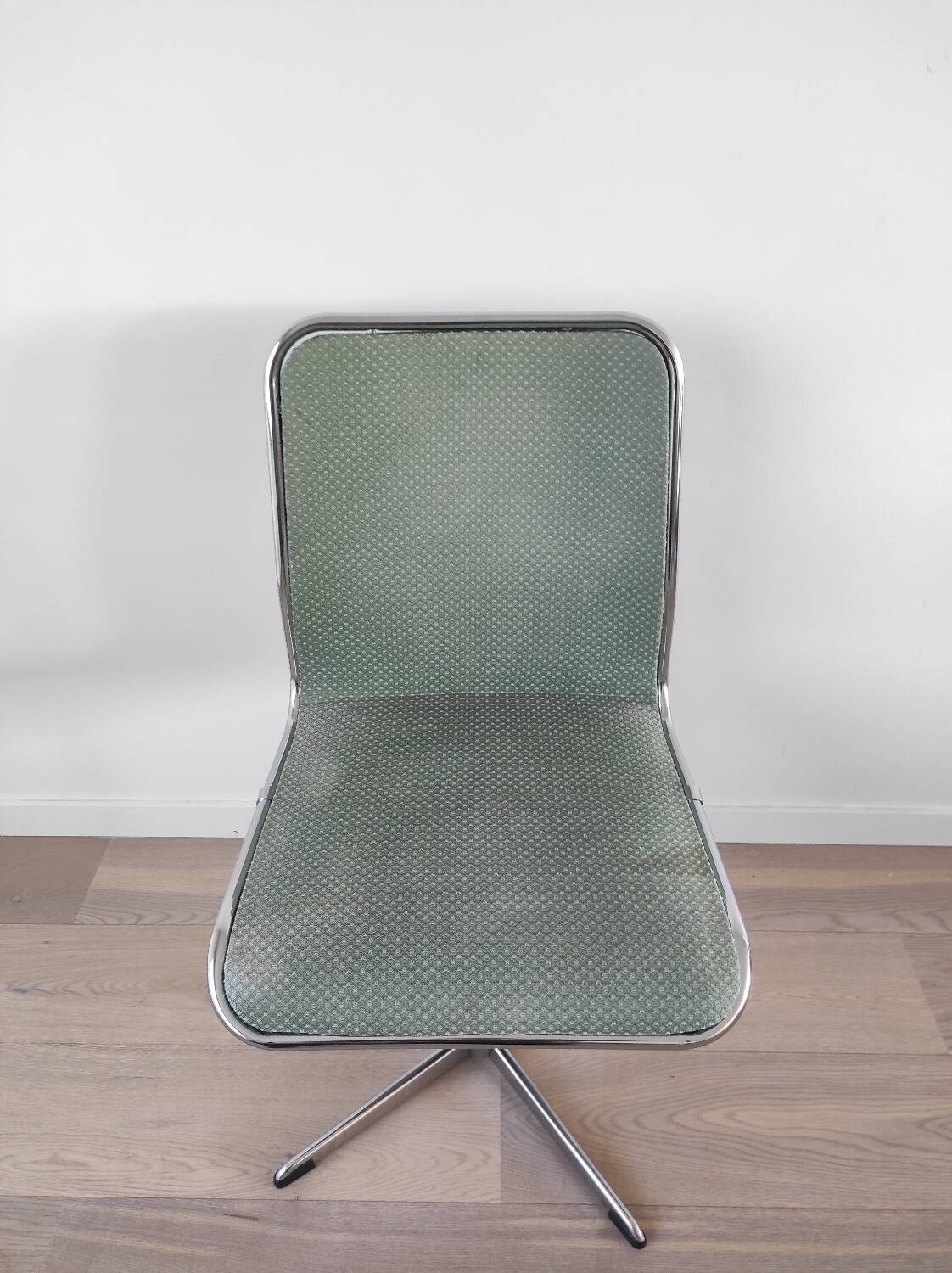 Suite de 6 chaises pivotantes Roche Bobois, 70's