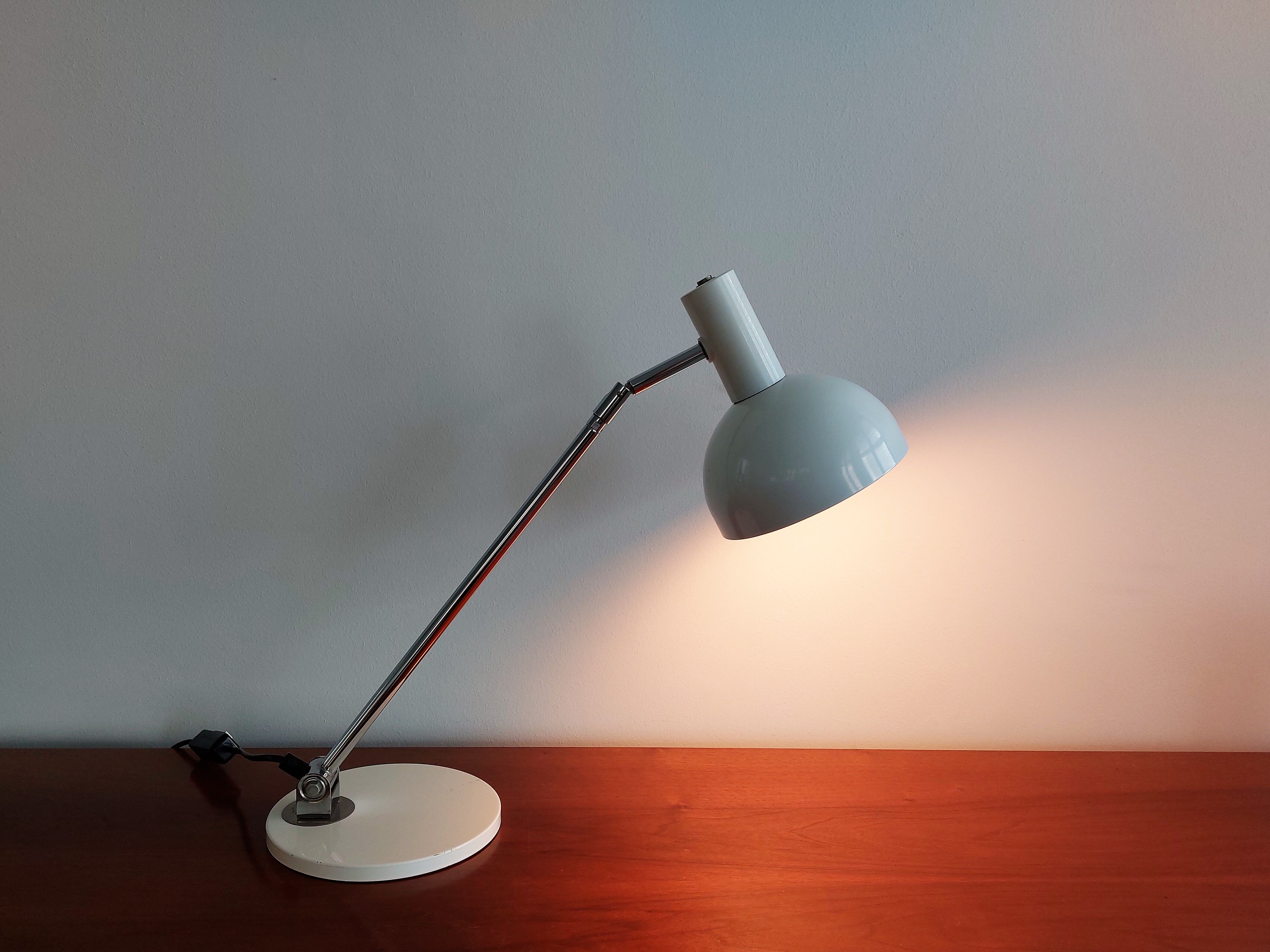 Reversible white metal and chrome table lamp, 1960's