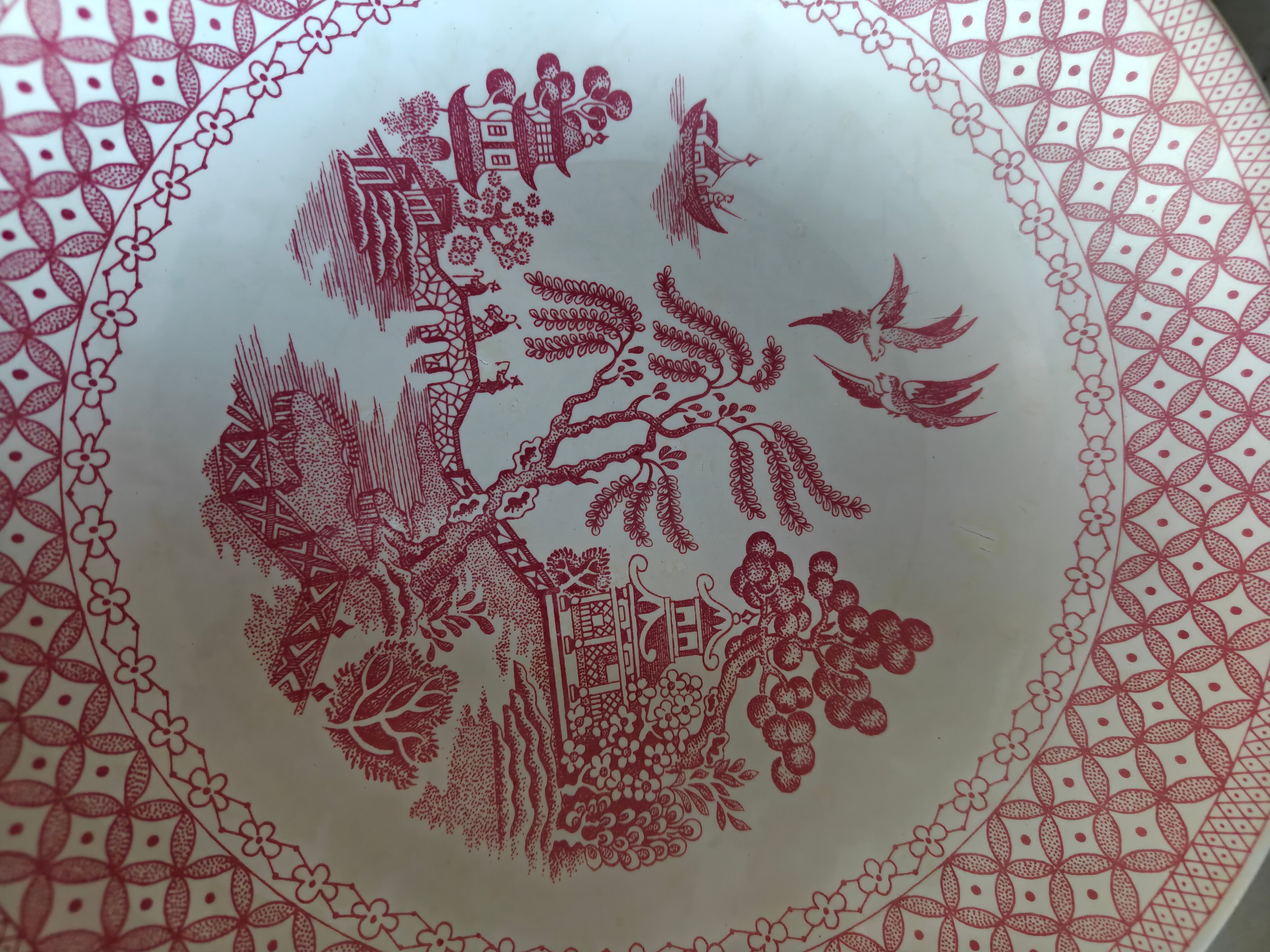 Shallow dish