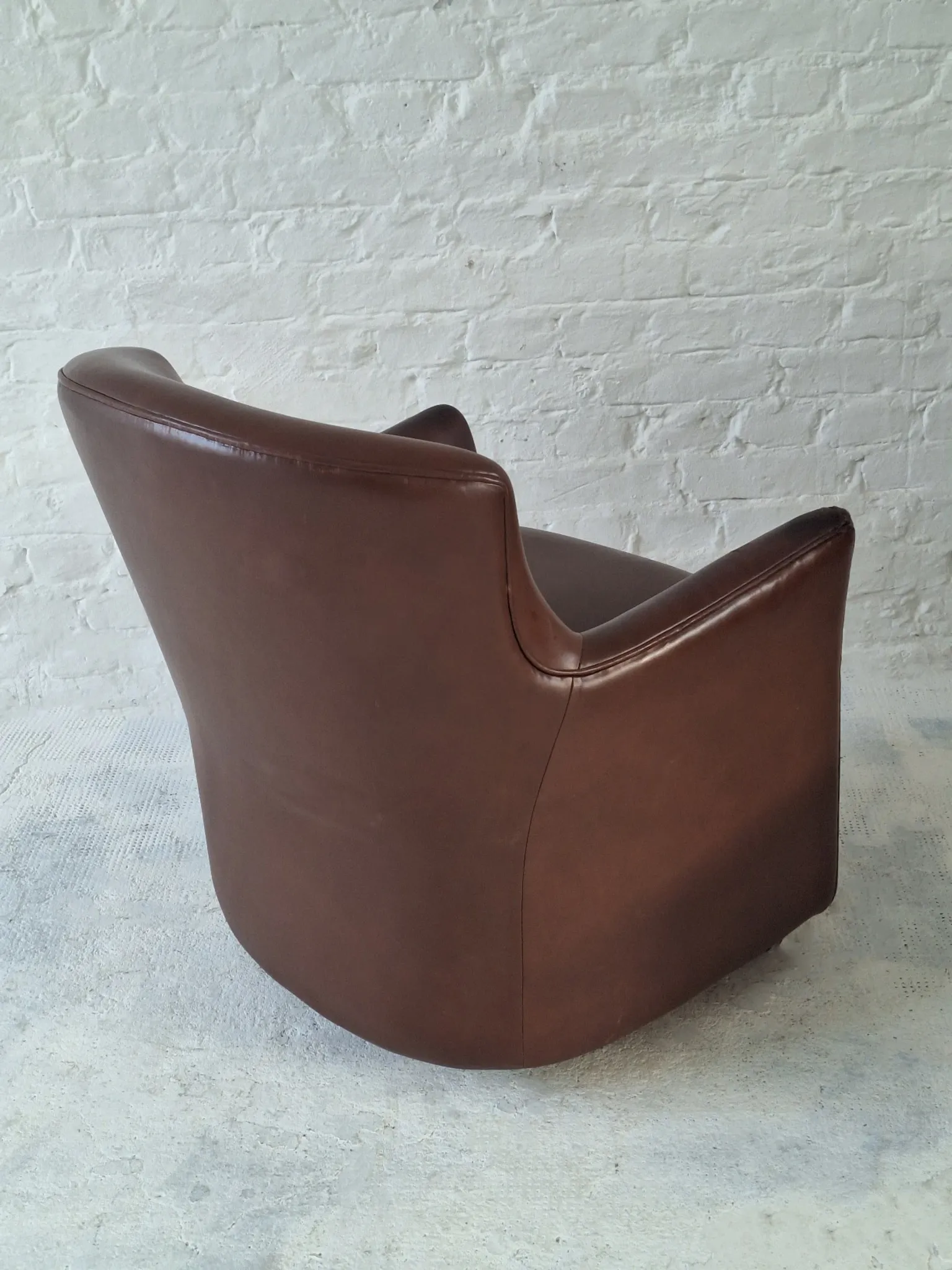 Mid century club chair in cigar-brown patinated leather, 1960s