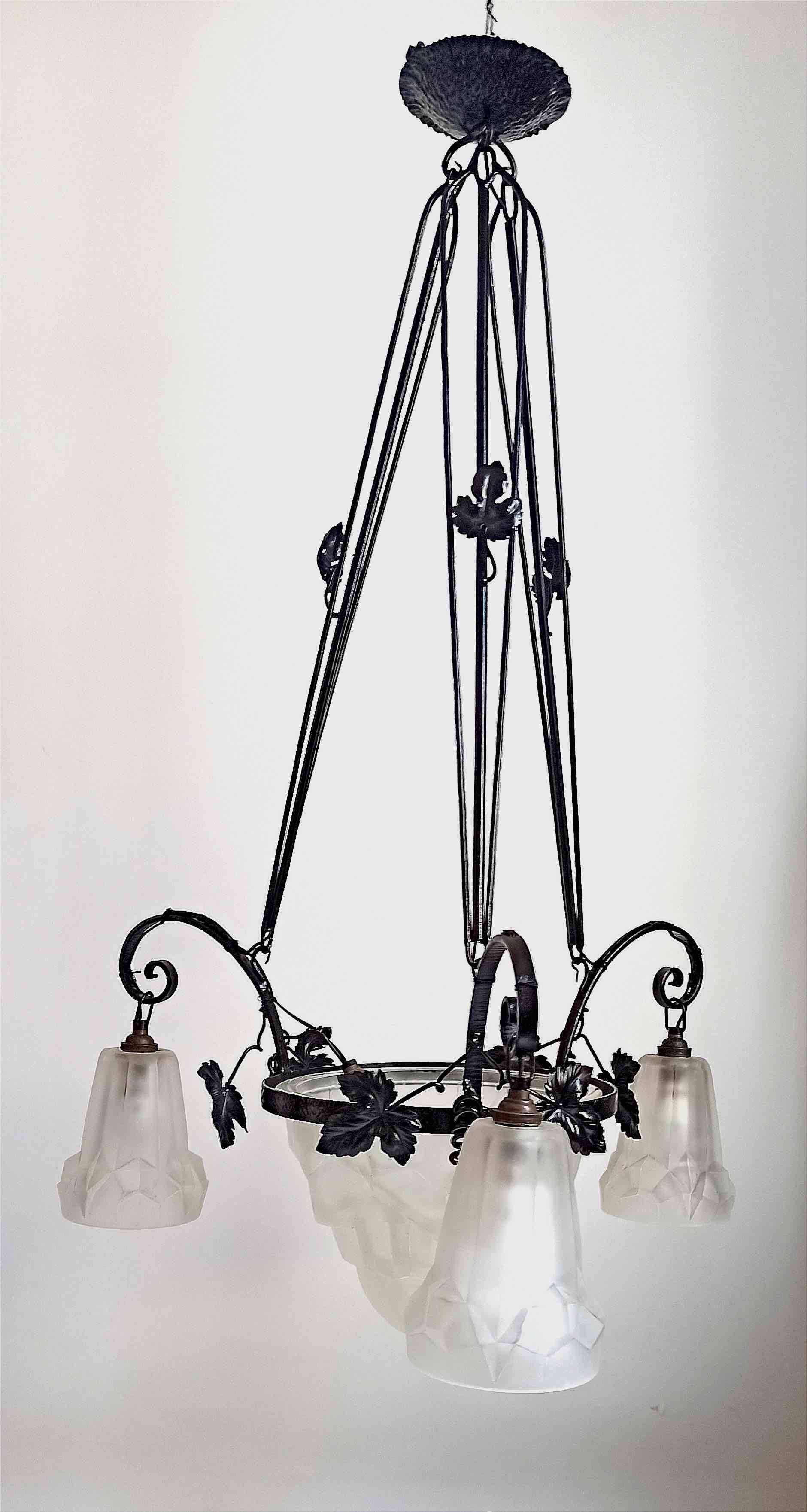 Degué 4-light Art Deco chandelier Width 62 cm Height 93 cm