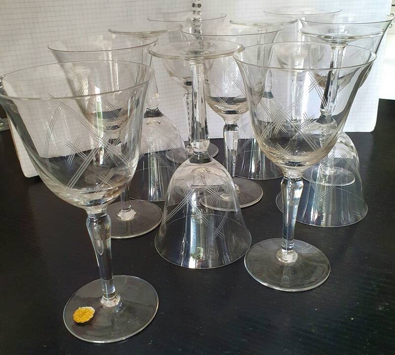2 large crystal water glasses engraved Villeroy & Boch tulip shape
