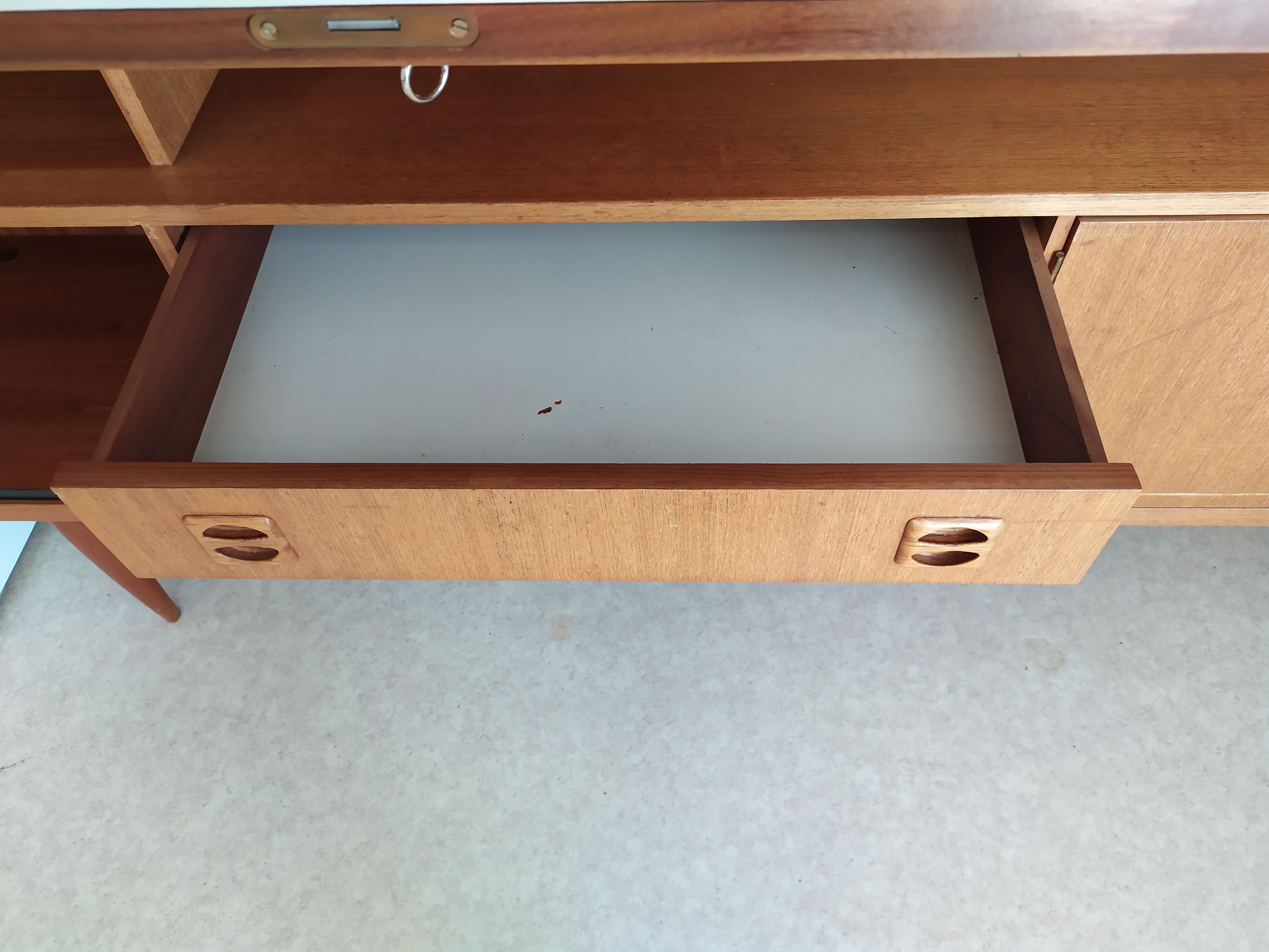 Scandinavian threading