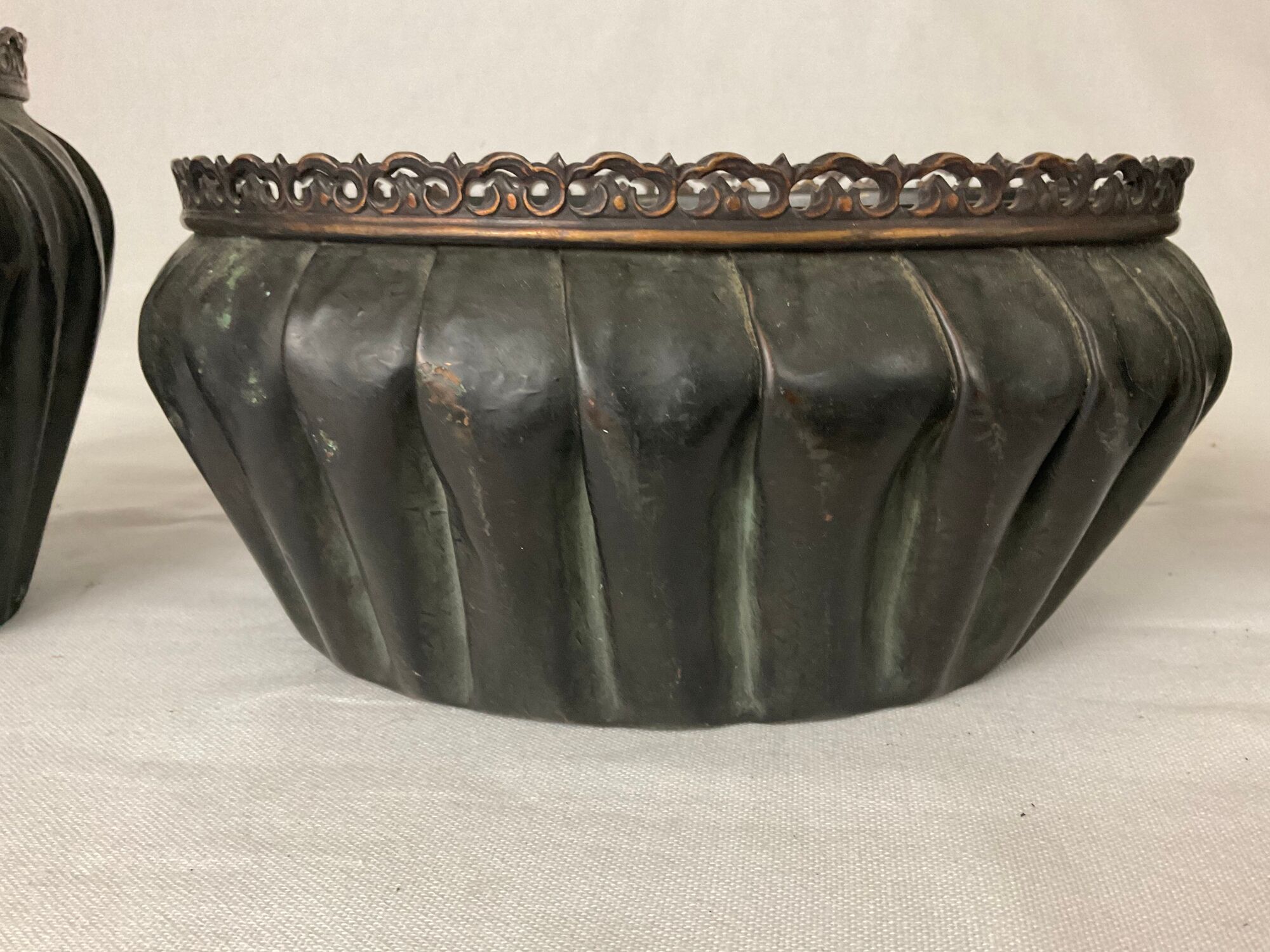 Planter cache pot napoleon III copper draped pleated brassware art 19 th
