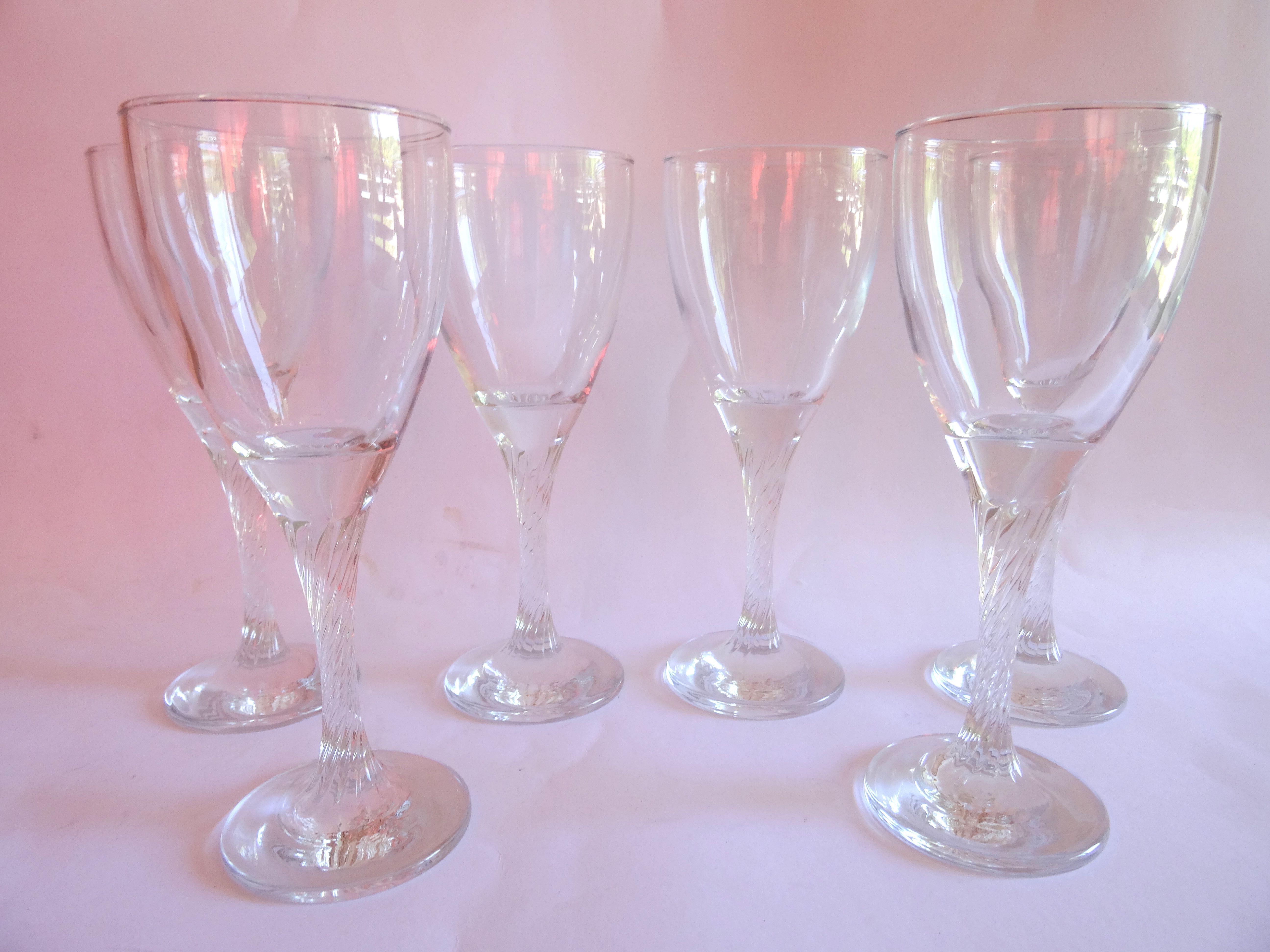6 twisted feet wine glasses