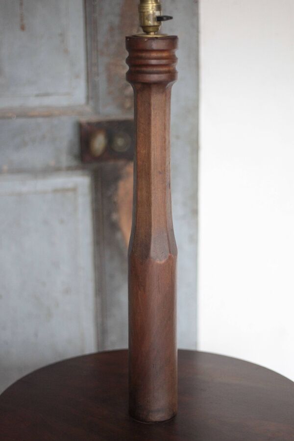 Lampadaire bois vintage, table de lecture, table bois sculptée, liseuse