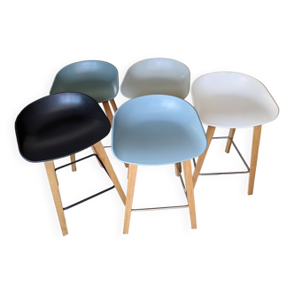 Tabouret de bar About a Stool AAS 32 chêne Hay - Assise 65 cm