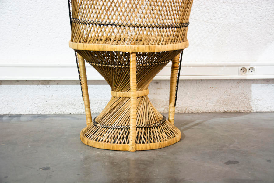 Armchair Emmanuelle