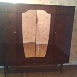 Lacquered wardrobe dressing room