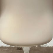 4 Tulip chairs by Eero Saarinen for Knoll