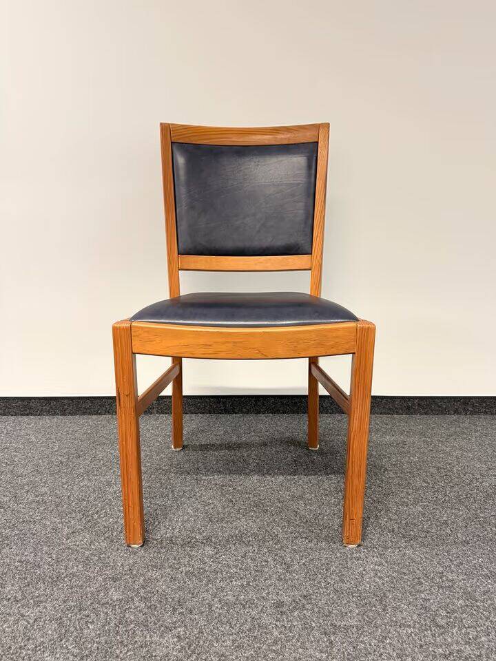 Vintage Set of 6 Solid Wood & Leather Chairs – FOLRM 75 by Andreas Hansen (Price is for 6)