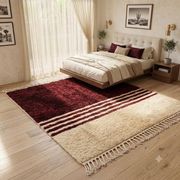 Traditional pure wool burgundy and white rug 1.5/2.5 m