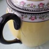 Coffee pot or teapot, sugar bowl and milk jug in porcelain.