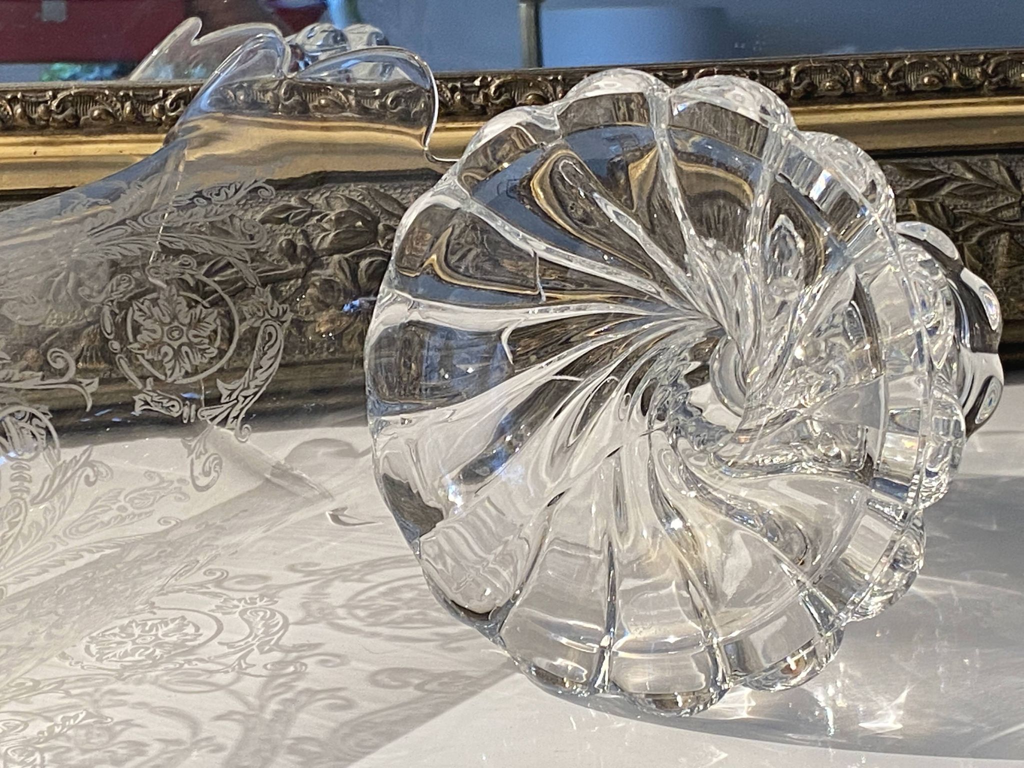 Important Photophore / Bougeoir en cristal de Baccarat signé