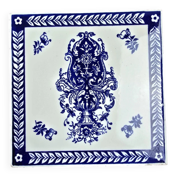 Grand carreau ancien gien bleu blanc – faïence décorative vintage 15x15 cm