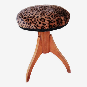 Adjustable wooden stool