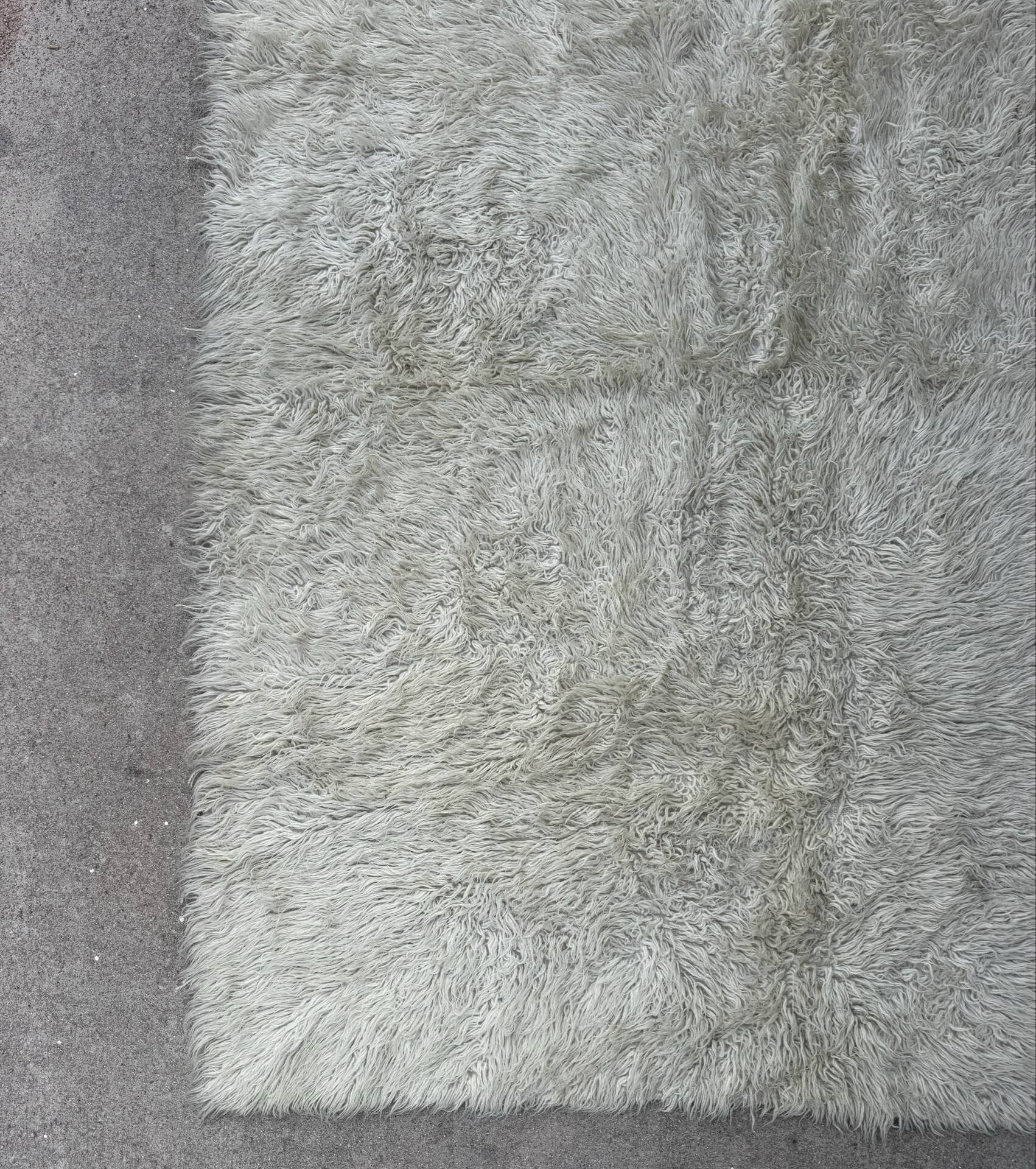 Large Scandinavian Rya rug wool from the 1960s.