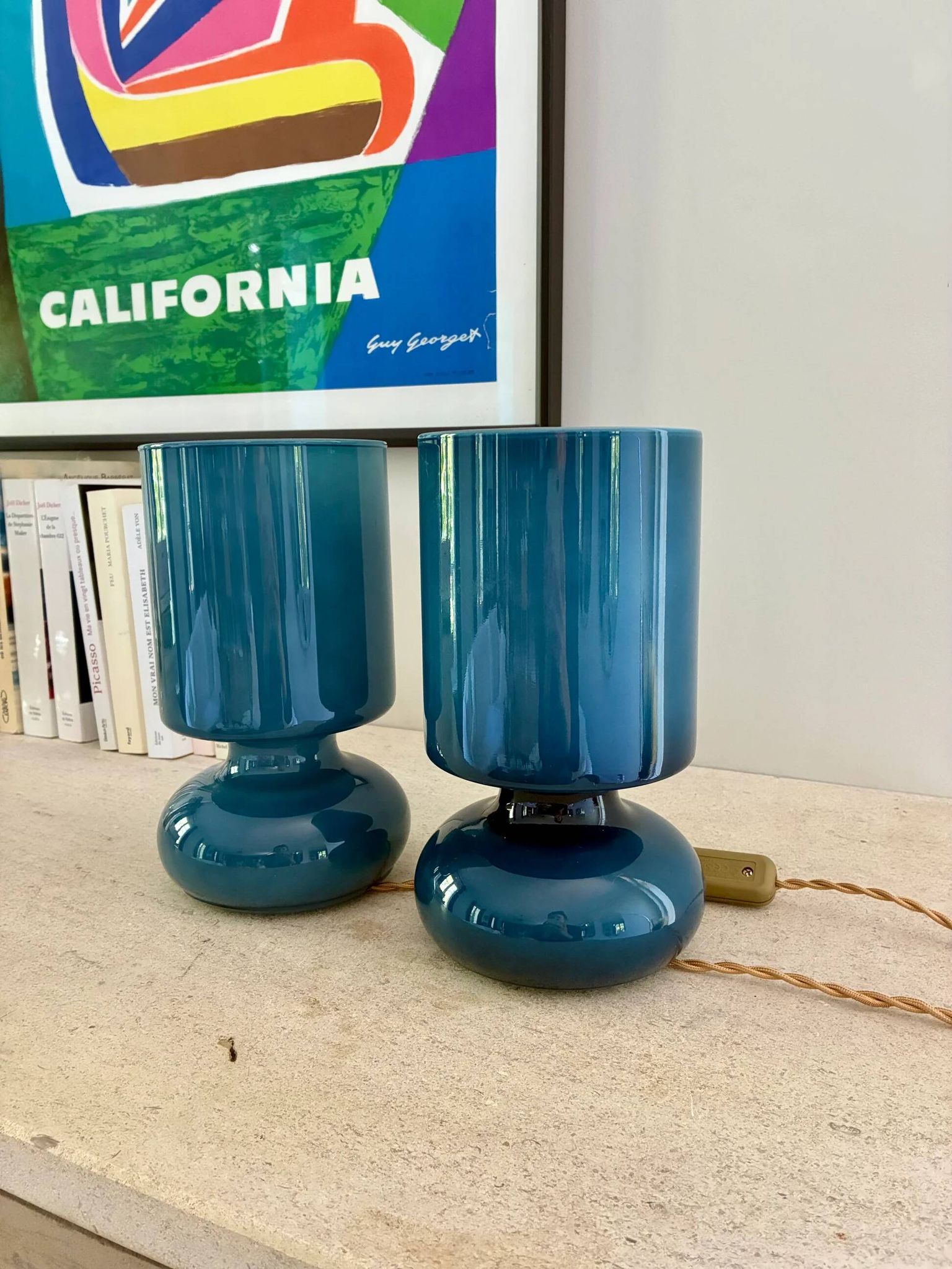 Paire de lampes de chevet "Space Age" en verre bleu, 1980