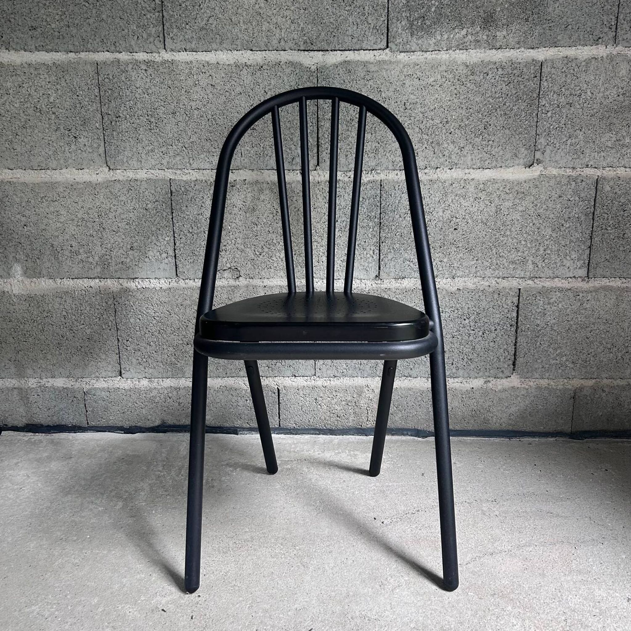 Black Surpil chair