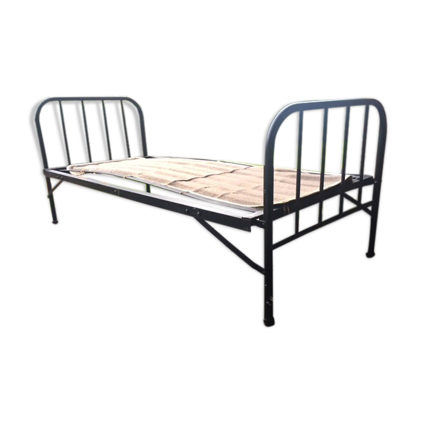 iron cot foldable