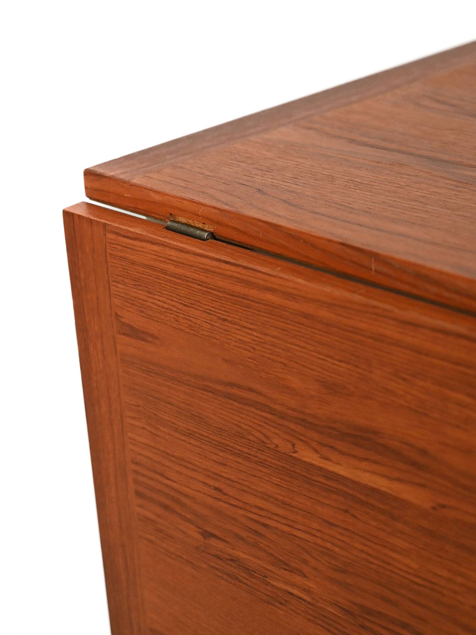 Scandinavian folding table in teak