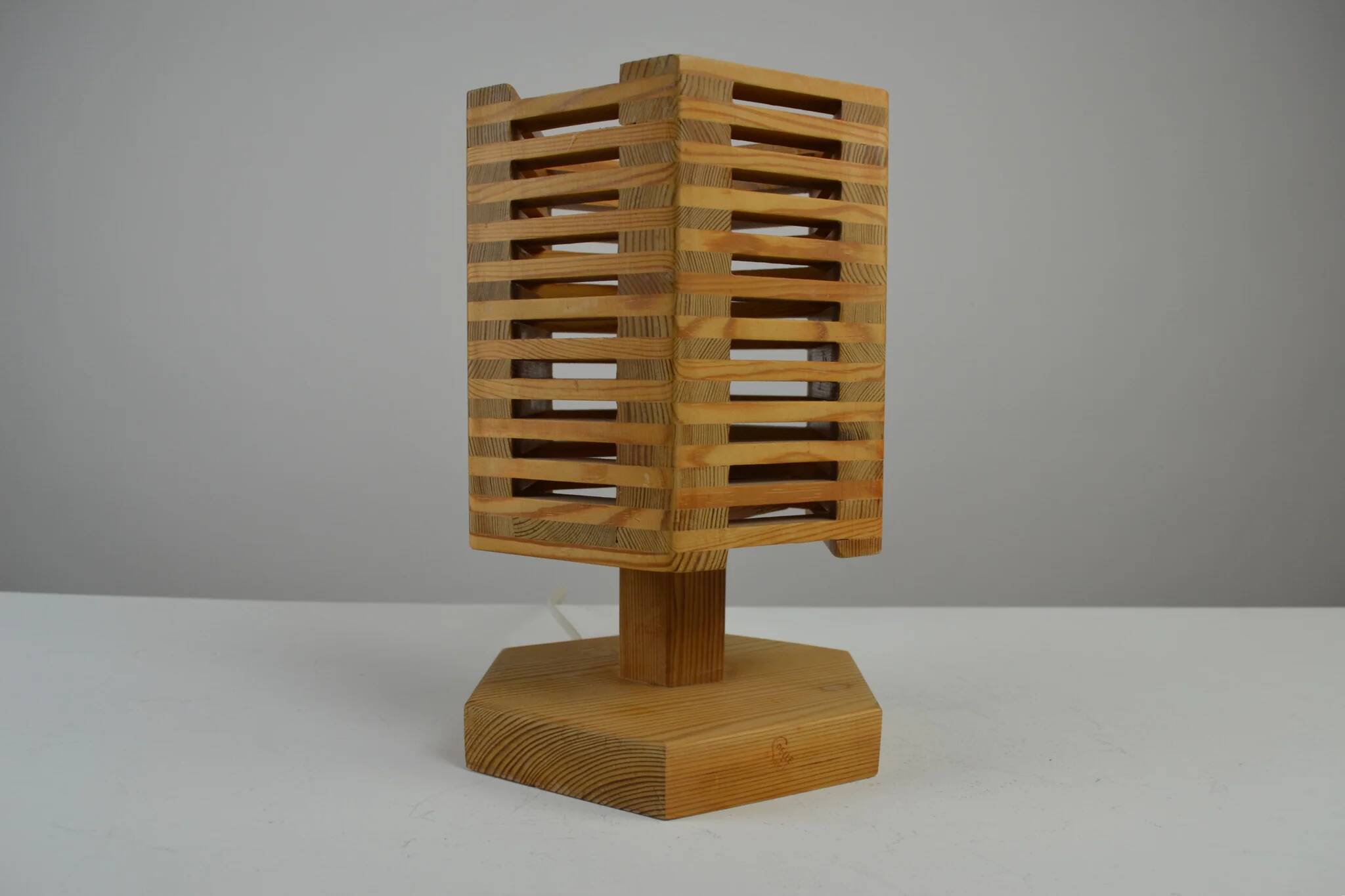 Pine table lamp by Pelle Snickare, Sweden, 1970s