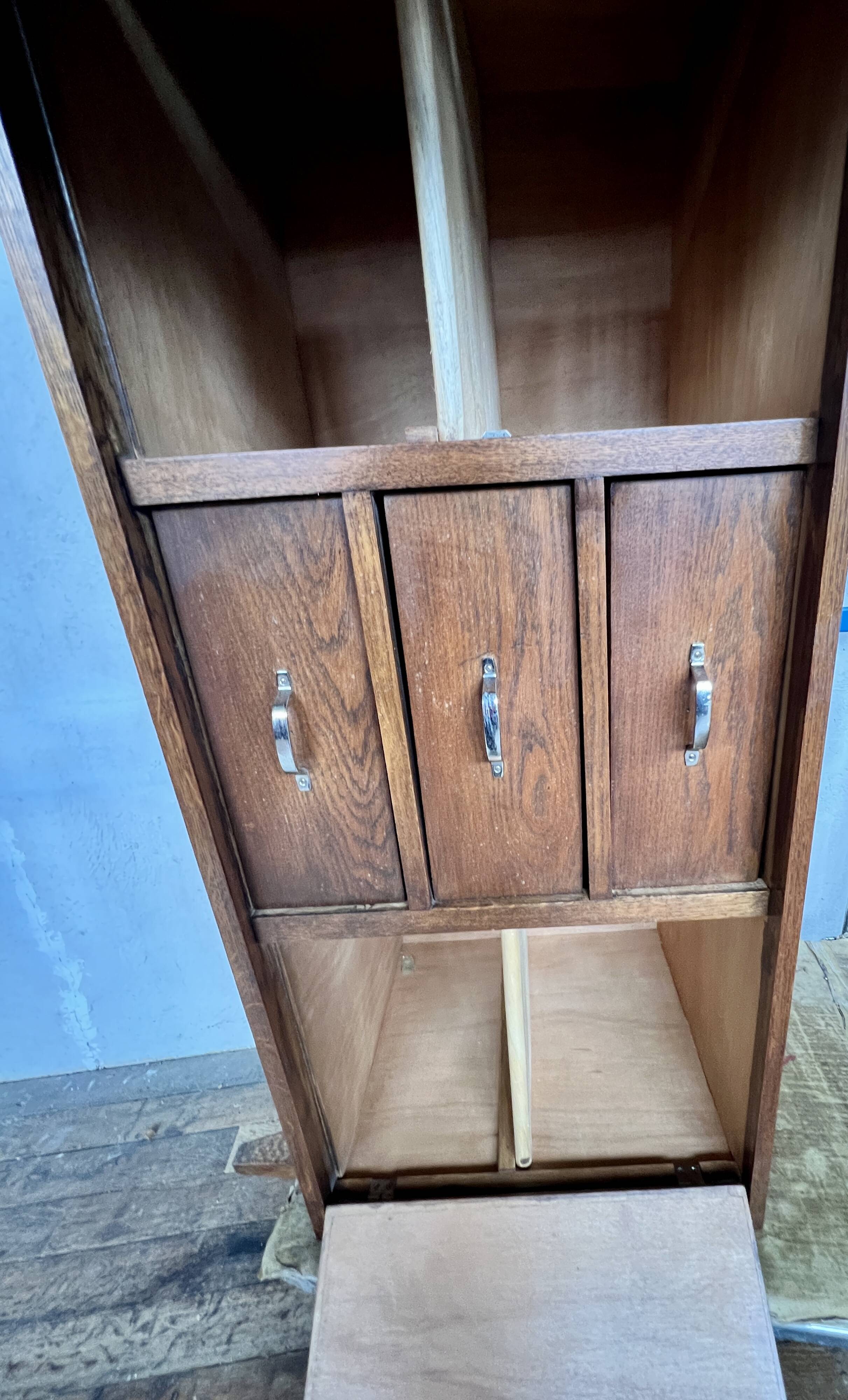 Vintage oak sideboard / TV cabinet