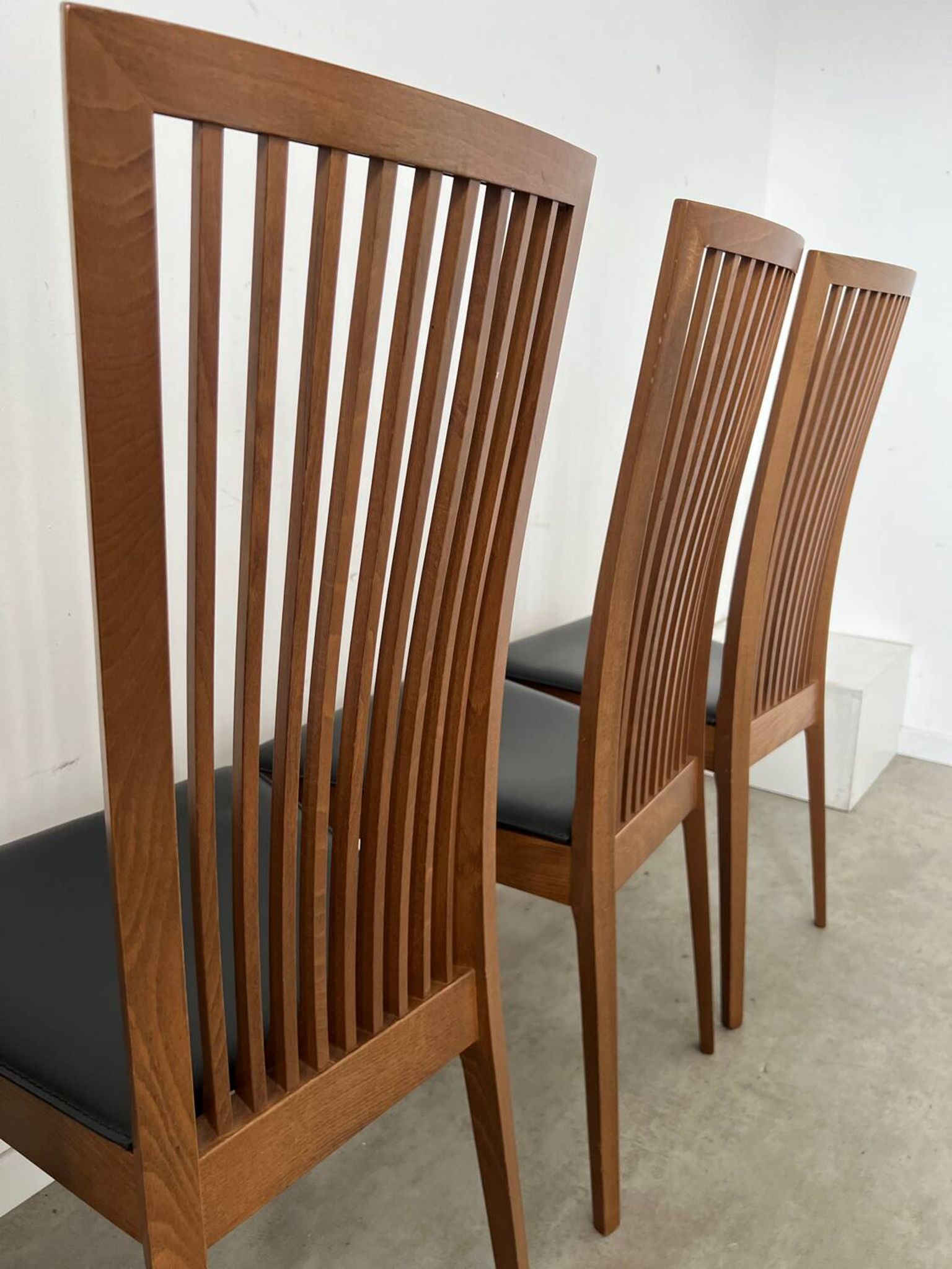 Set of 4 high back chairs in wood and imitation leather Italian design Calligaris