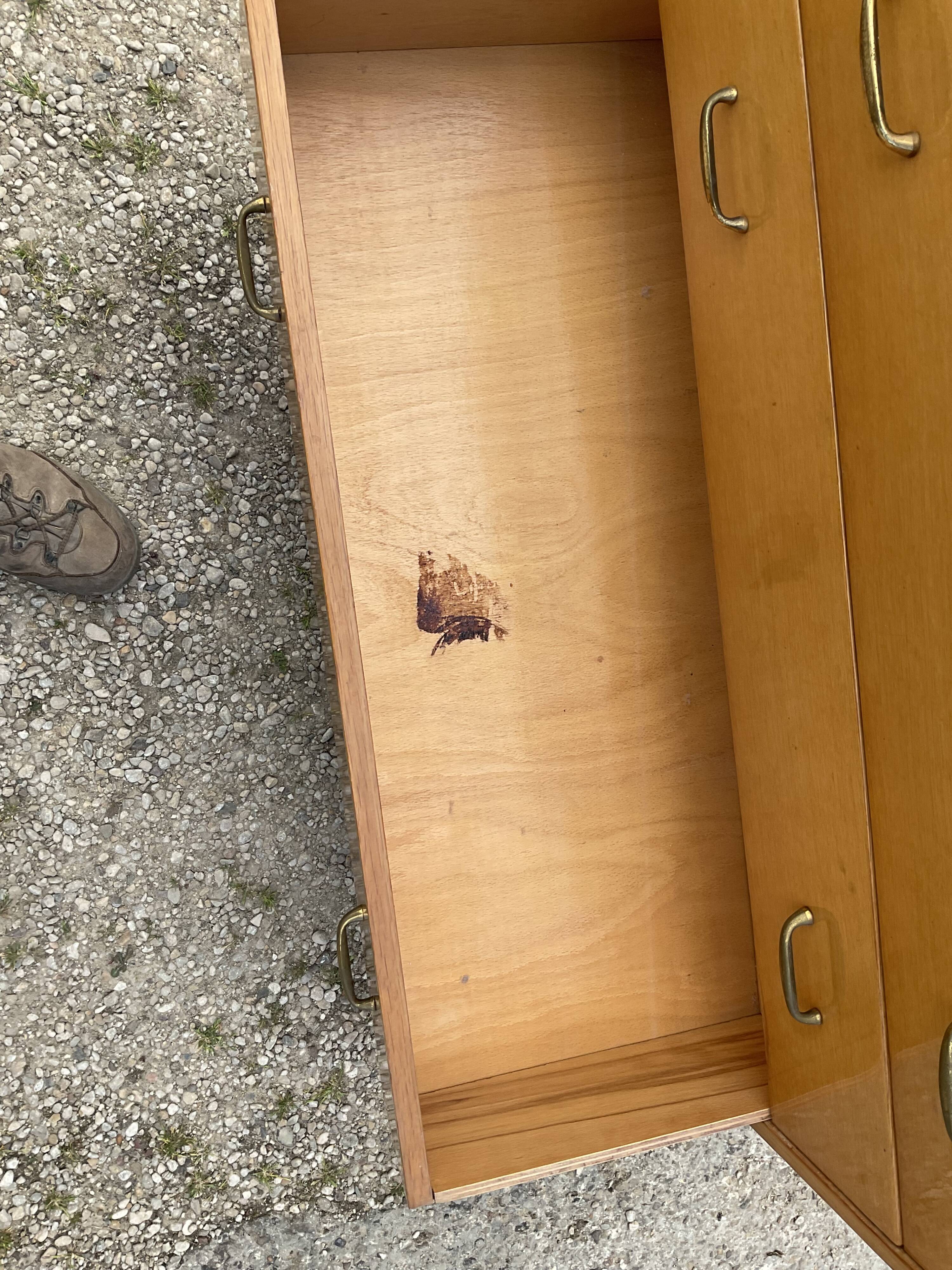 Vintage chest of drawers