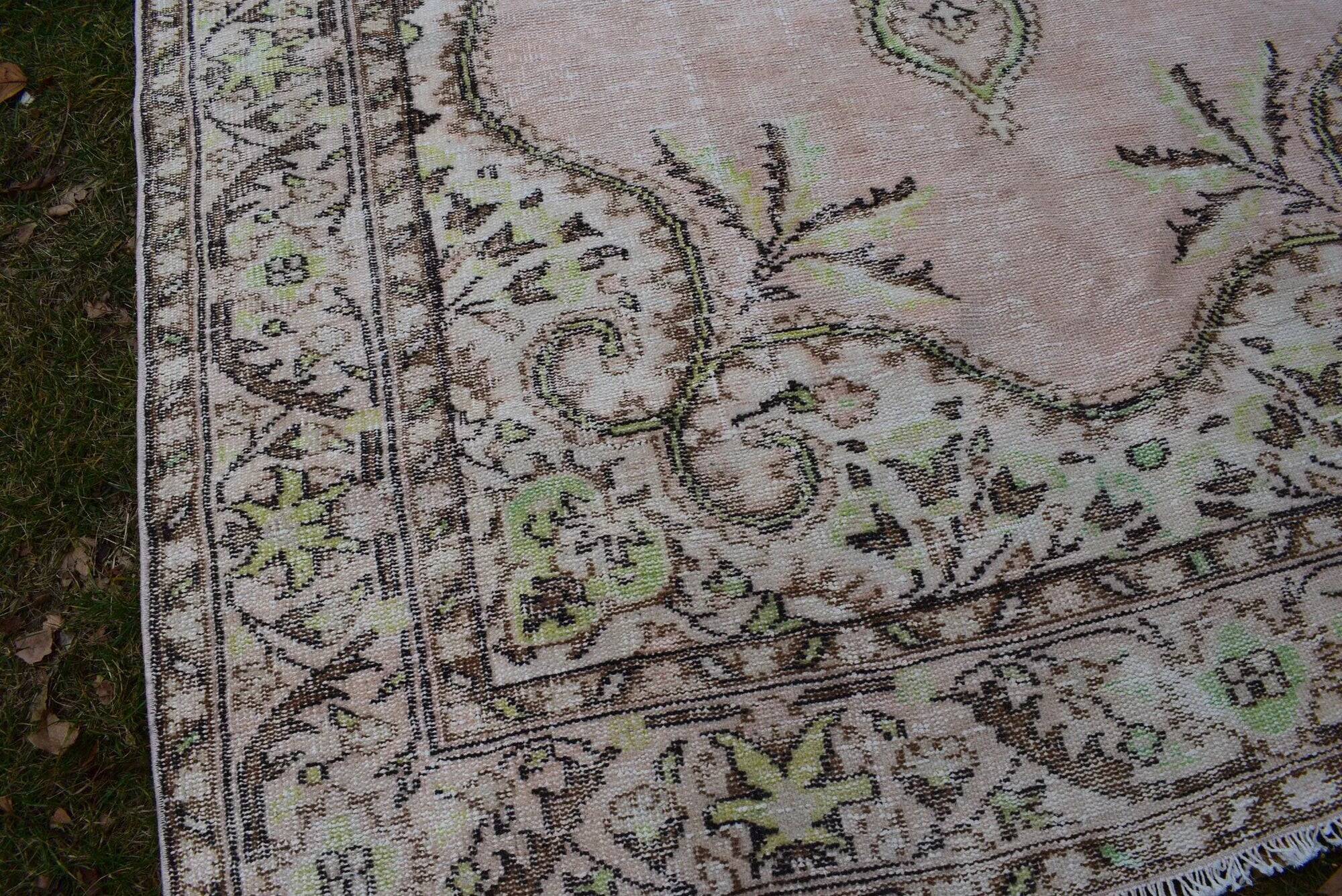 Vintage Turkish Oushak rug 190x310 cm