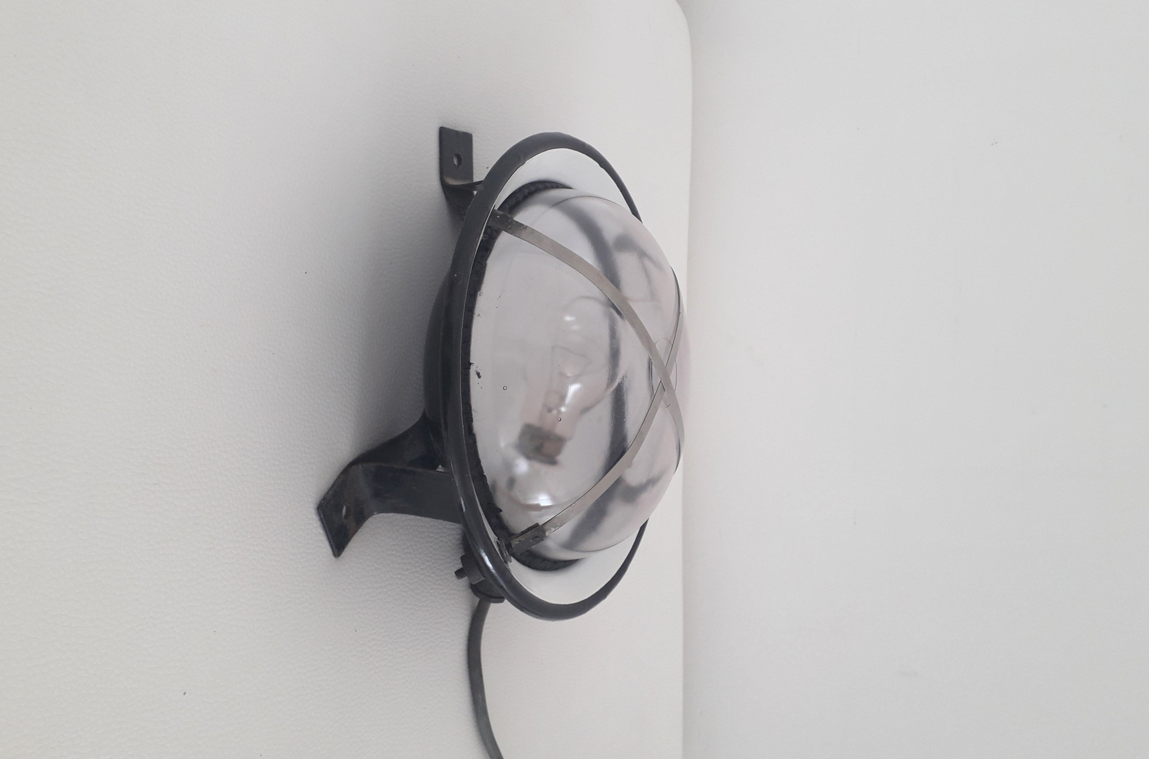 Workshop wall lamp - Enamelled sheet metal - 1950