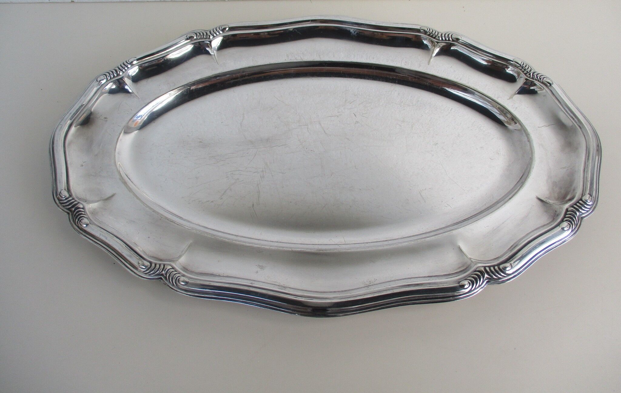 Plat ovale métal argente epns Suede