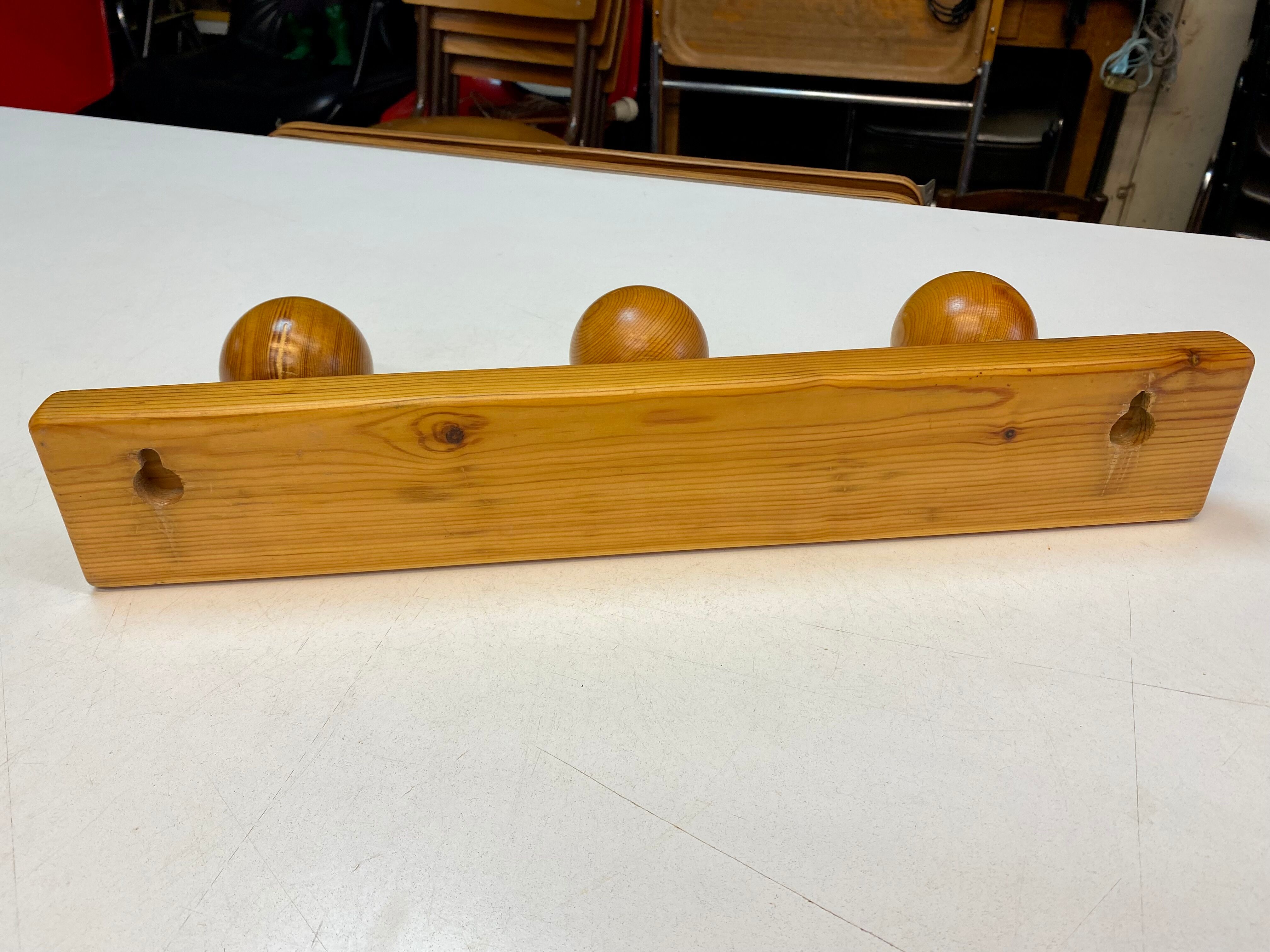 Portemanteaux wall patère Pin massif style chalet mountain vintage 80s