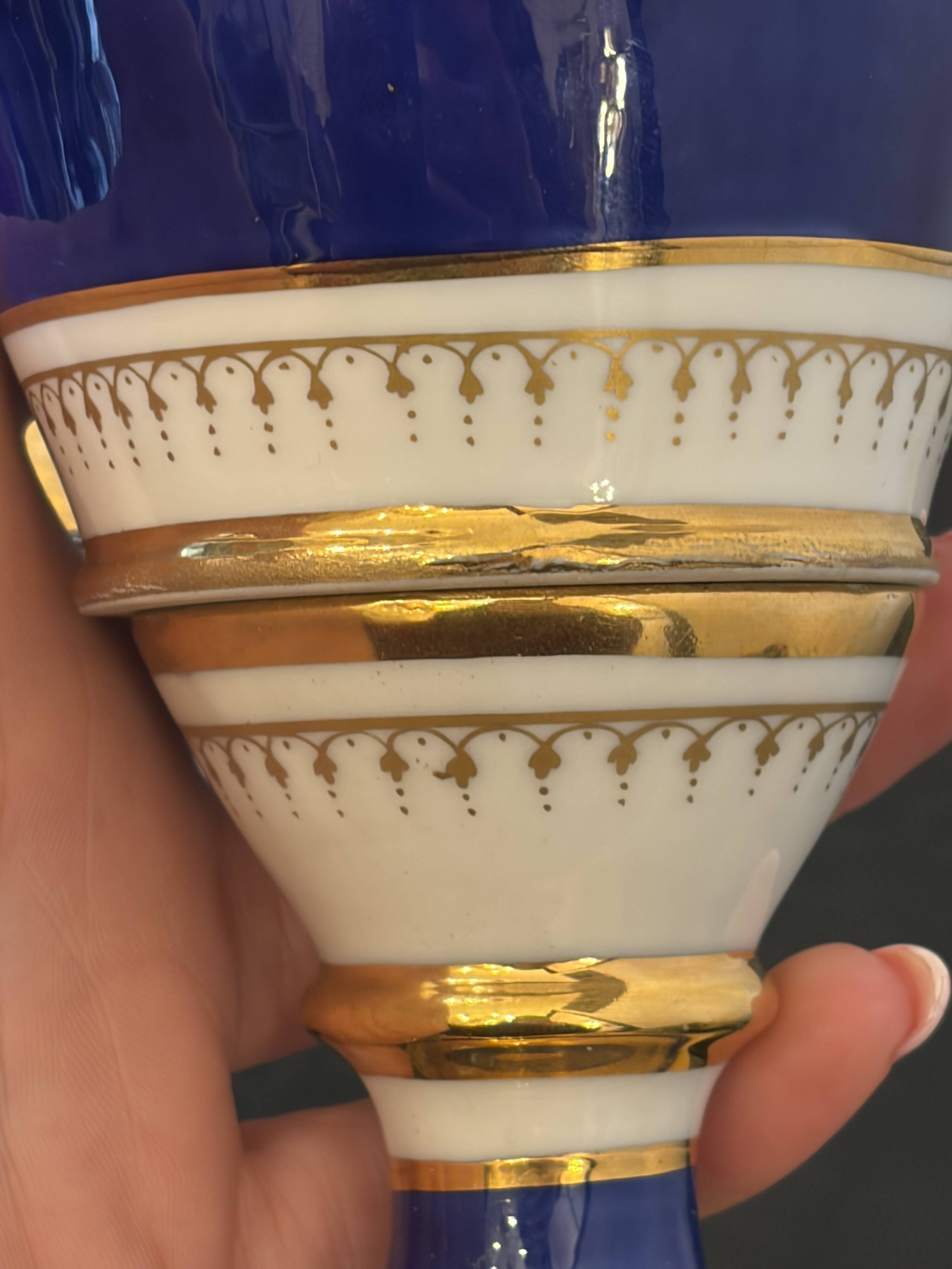 Rare Médicis vase porcelain from Paris - Le Tallec 1960