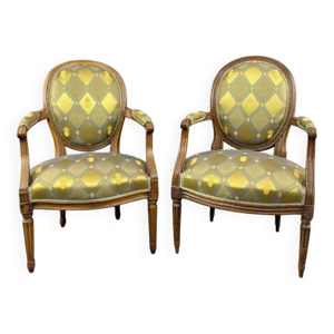 paire de fauteuils louis