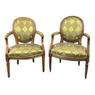 Paire de fauteuils louis xvi en bois sculpté, fin xixe siècle