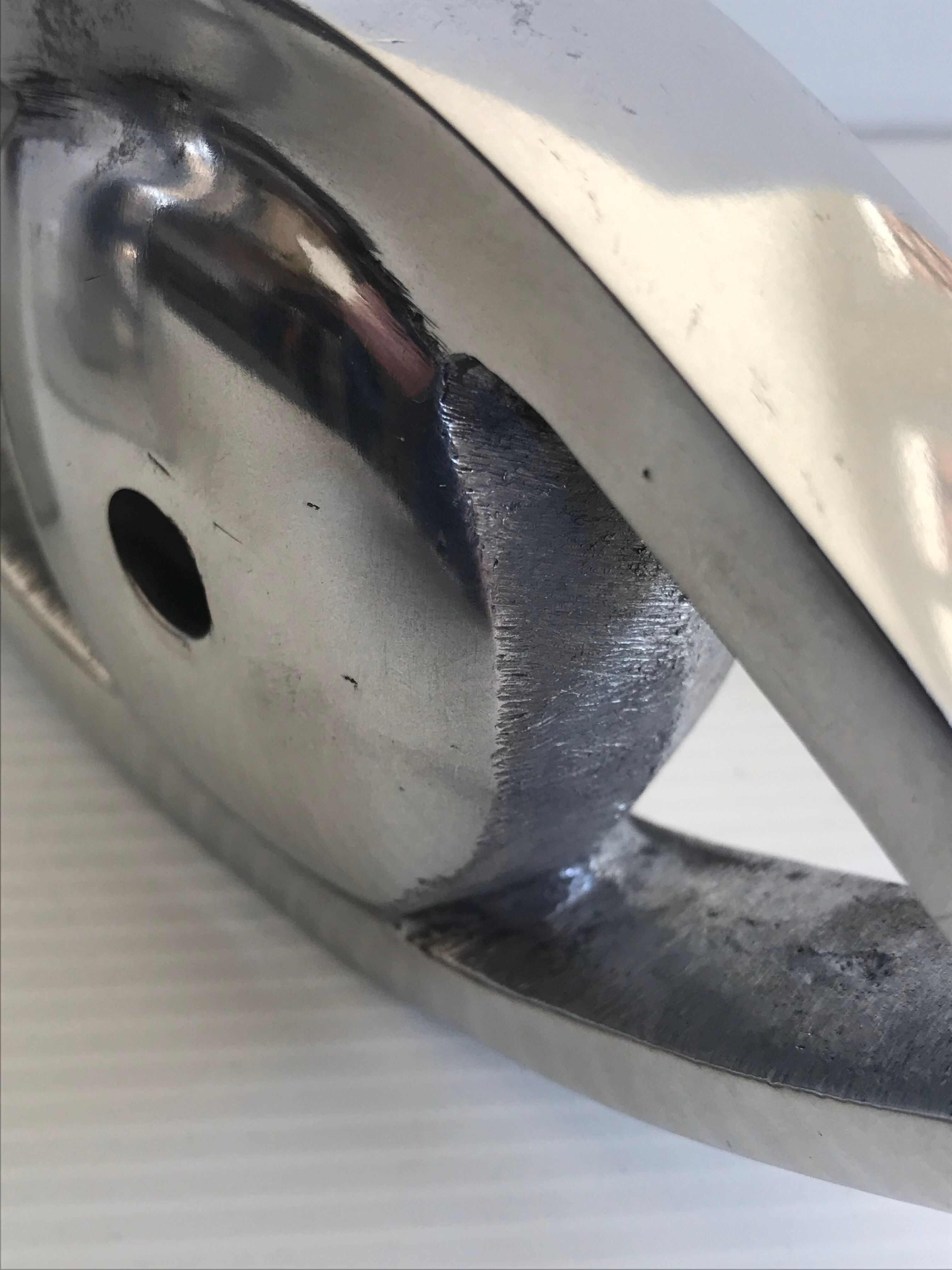 Cast aluminum book clambands