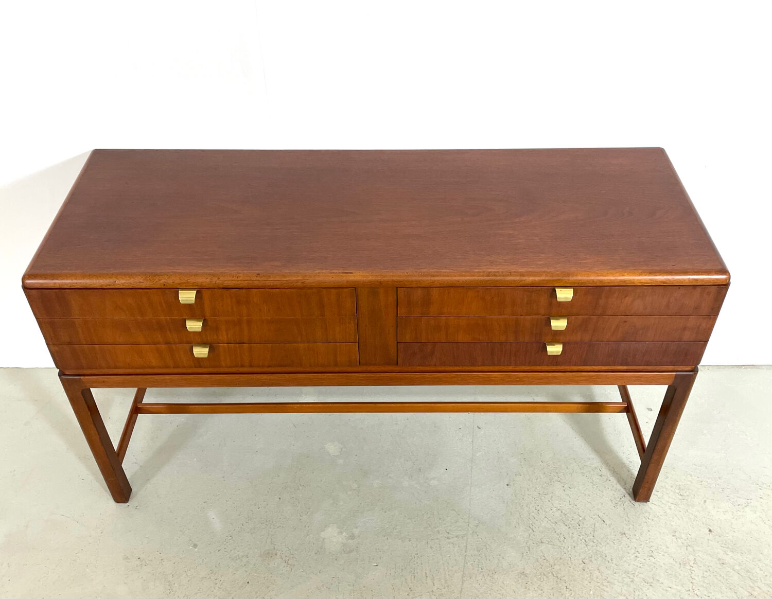 Danish console with drawers in mahogany 1940s
