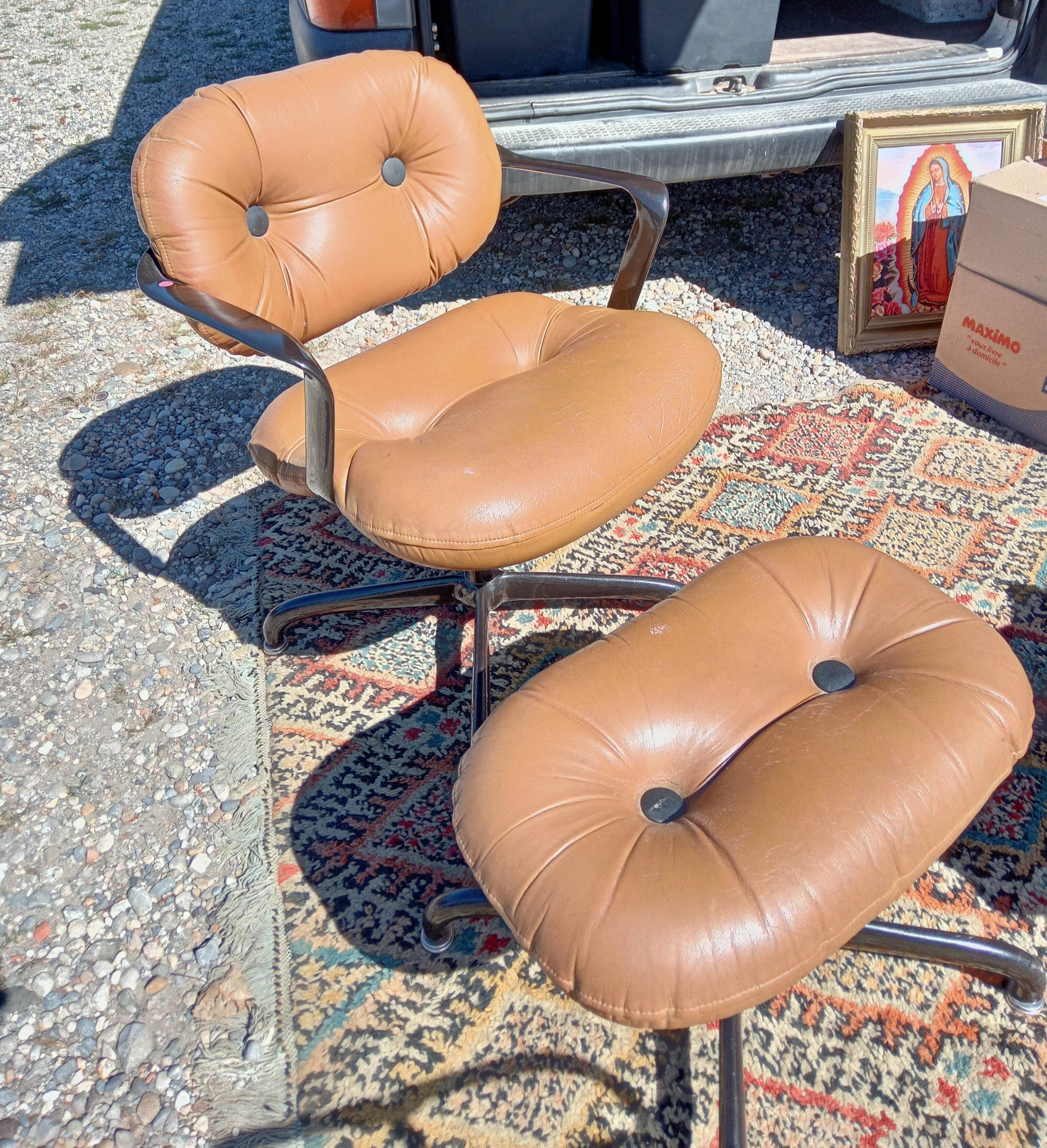 A.Morrison armchair and ottoman for Knoll New York 1973