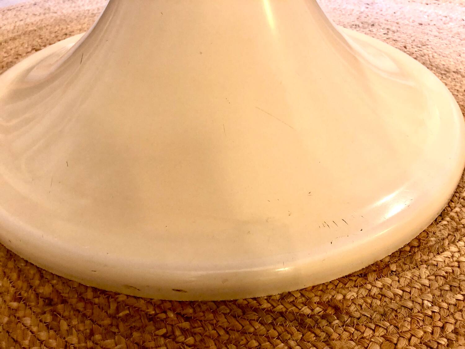 Tulip dining table 1970