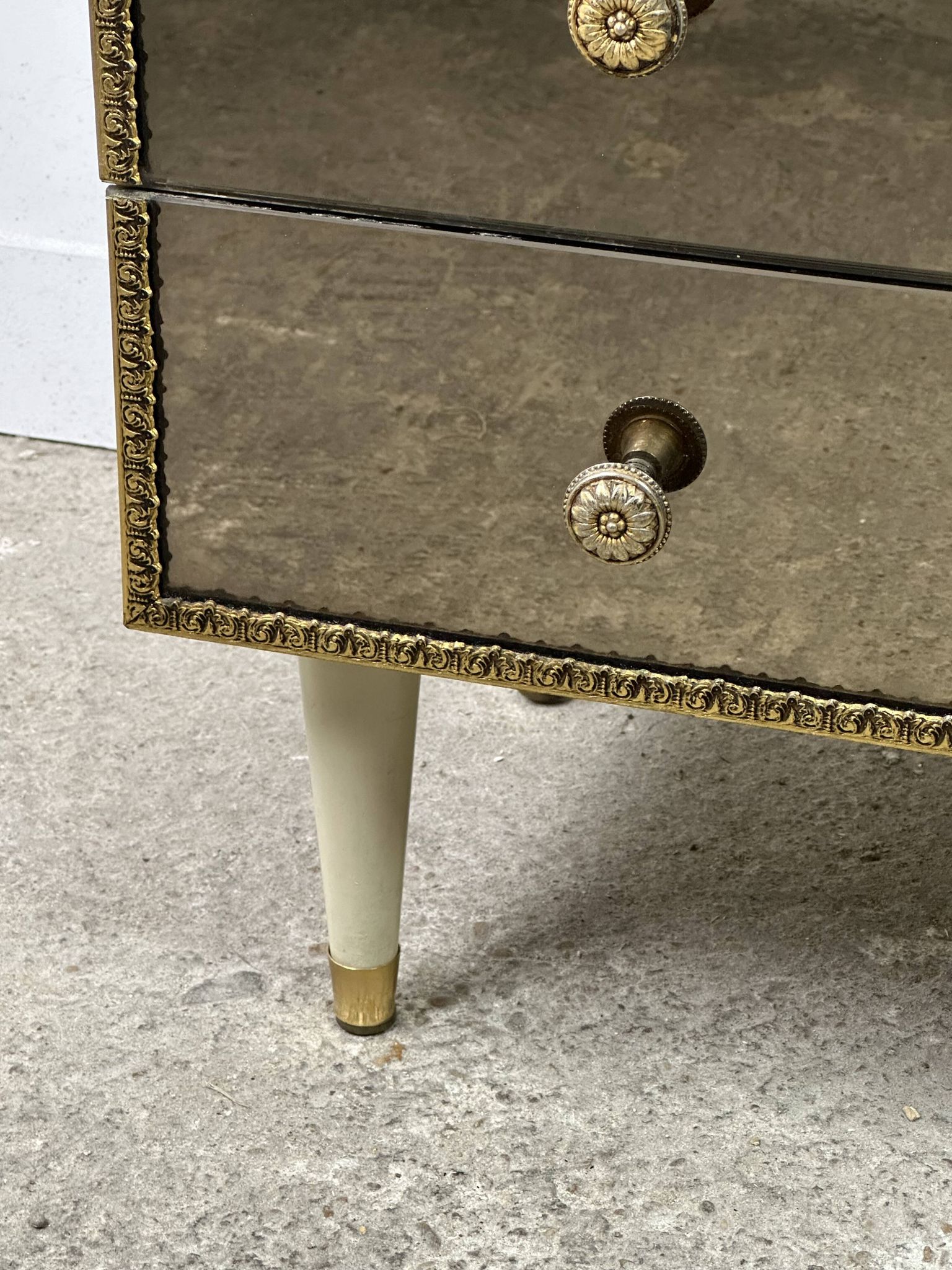 Commode italienne en verre miroir vintage 1960